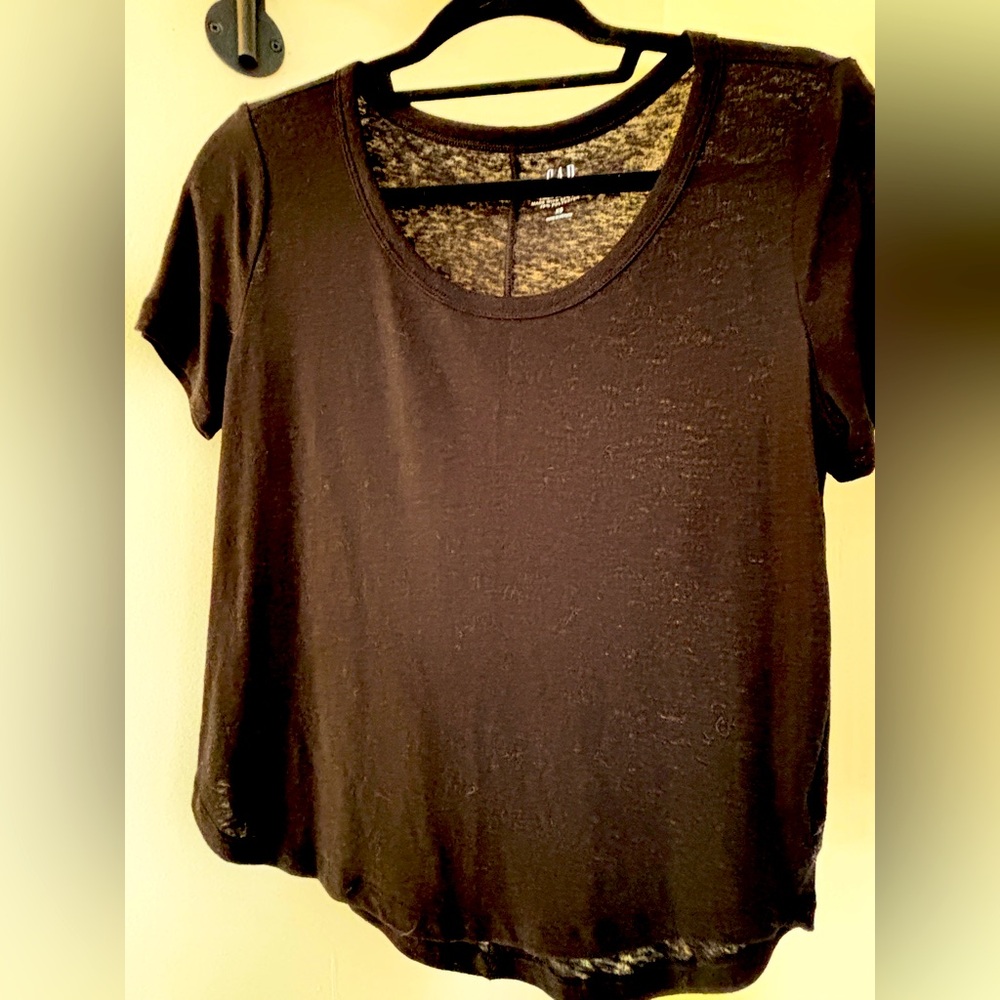 Gap linen-blend short sleeve tee. Size XS
